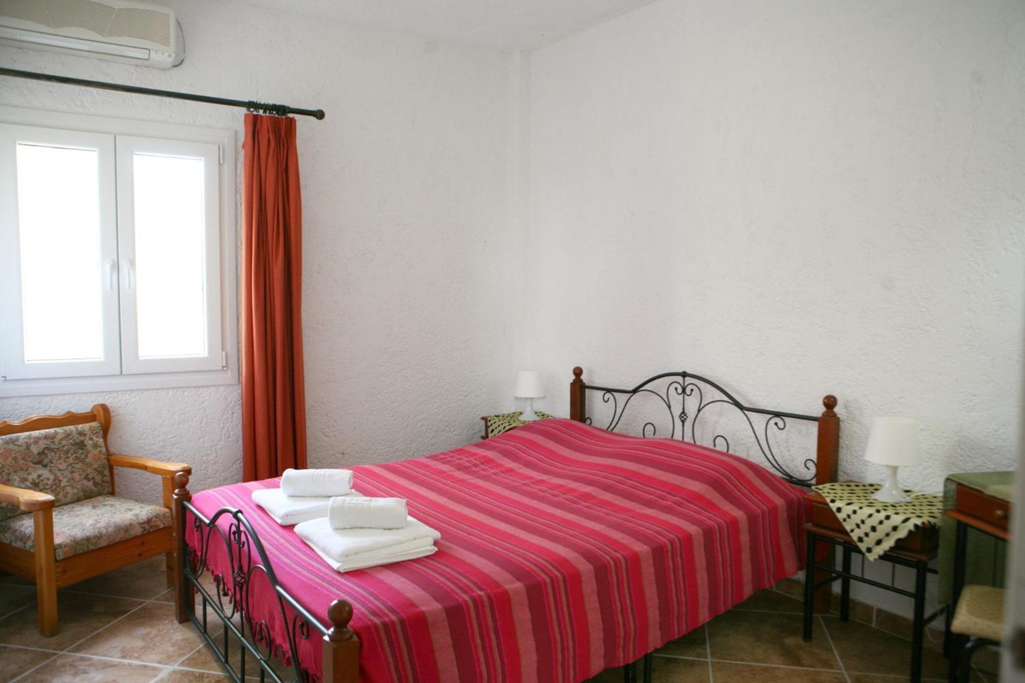 9 Musses Hotel Apartments Skala Mistegnon Kamer foto