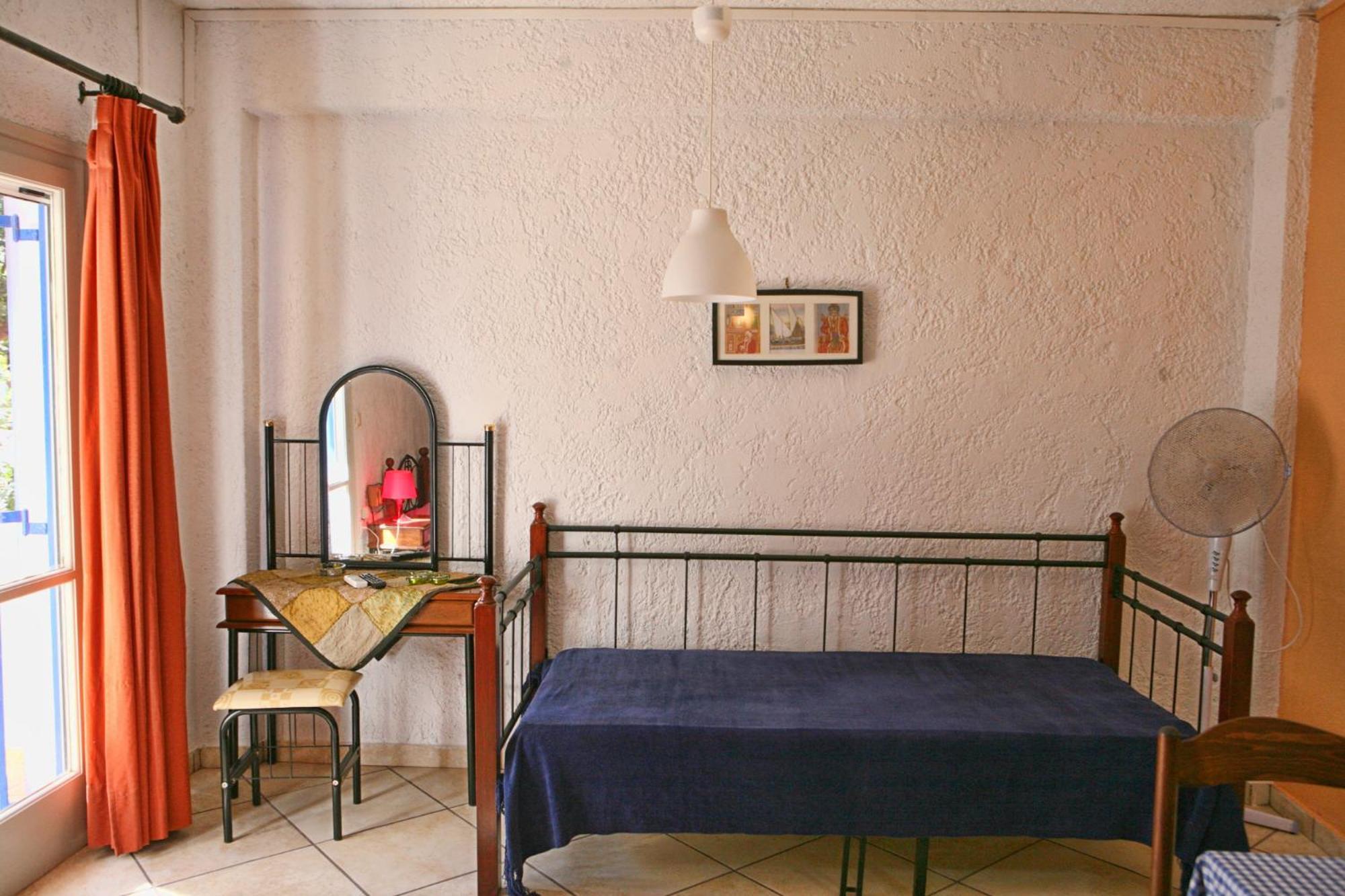 9 Musses Hotel Apartments Skala Mistegnon Kamer foto